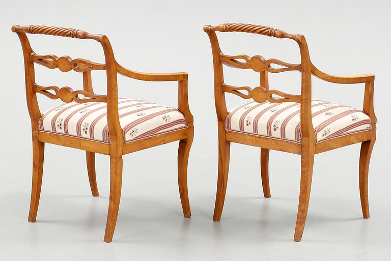 KARMSTOLAR, ett par, empire, 1800-talets första hälft.