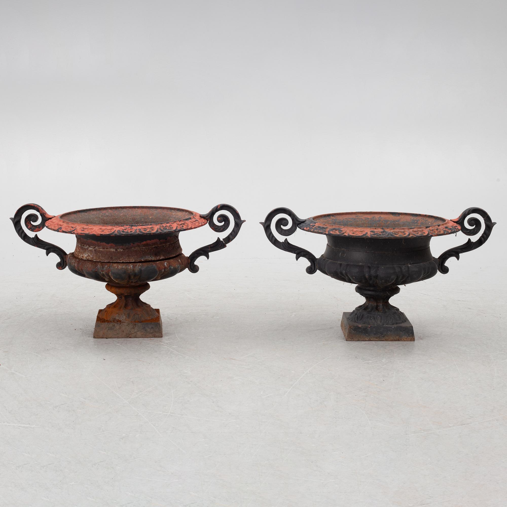 Garden urns, a pair, circa 1900.