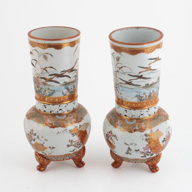 A pair of Kutani porcelain vases, Japan, early 20th century.