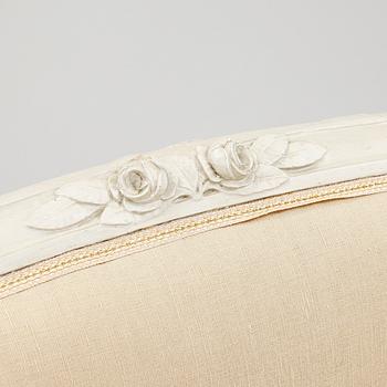 BANKETTSOFFA. Gustaviansk stil, omkr år 1900.