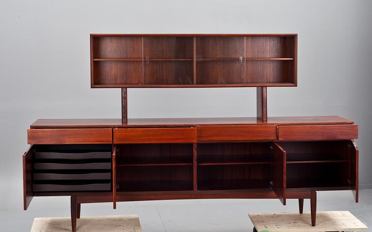 SIDEBOARD, Ib Kofoed Larsen, Faarup Möbelfabrik. Danmark, 1960-tal.