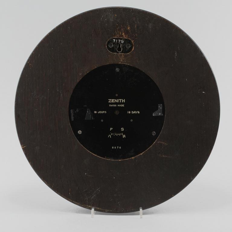 VÄGGKLOCKA, Zenith, 1900-talets första hälft.