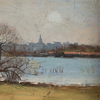 Vy från Djurgården (Ryssviken) mot Södermalm och Katarina kyrka.