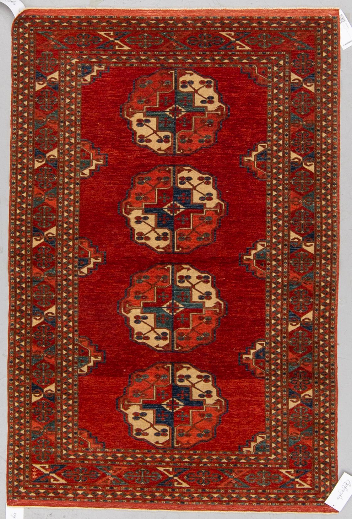 A RUG, ORIENTAL, CA 142 x 92 cm.