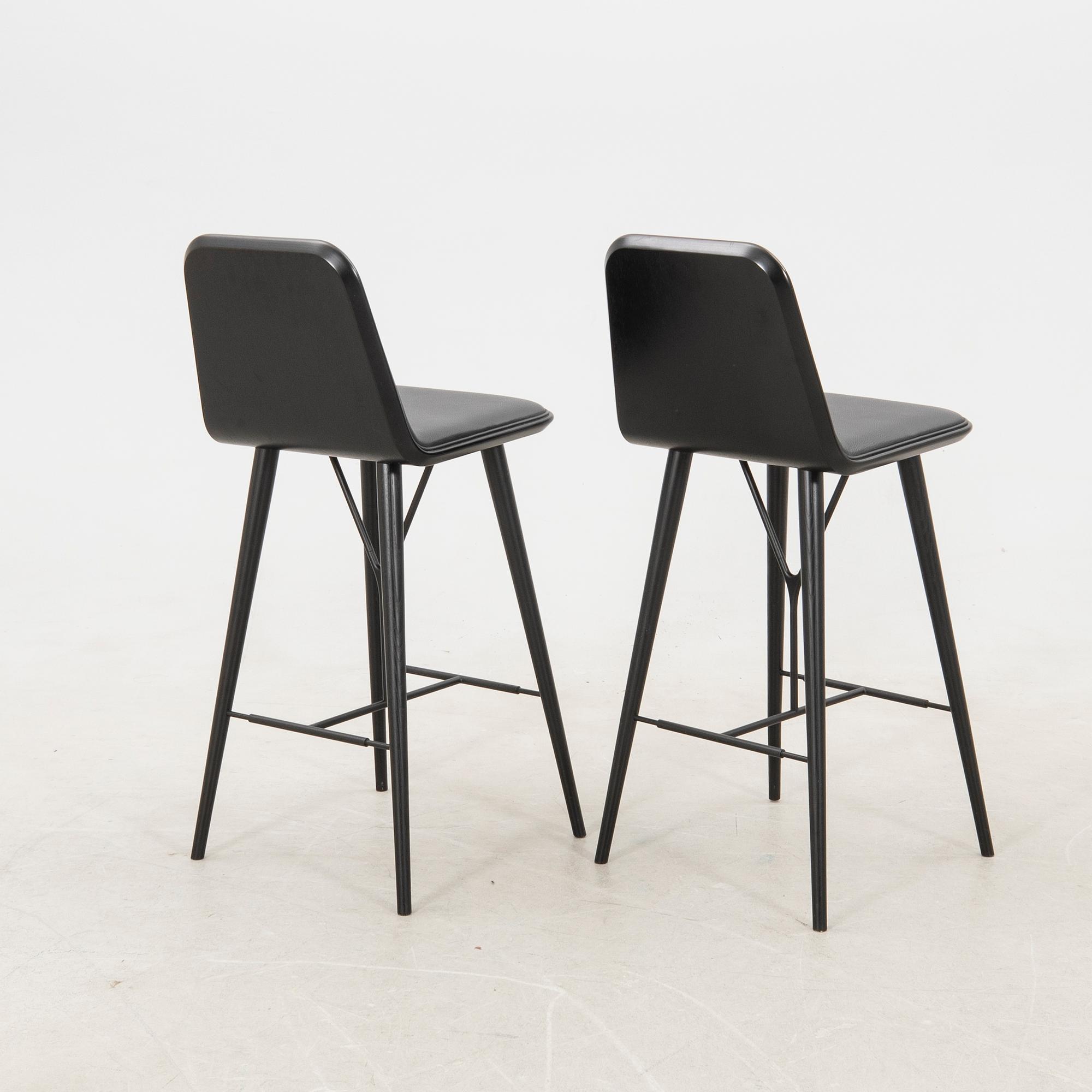 Space Copenhagen bar stools 1 pair "Spine Wood Base" for Fredericia furniture Denmark 2000s.