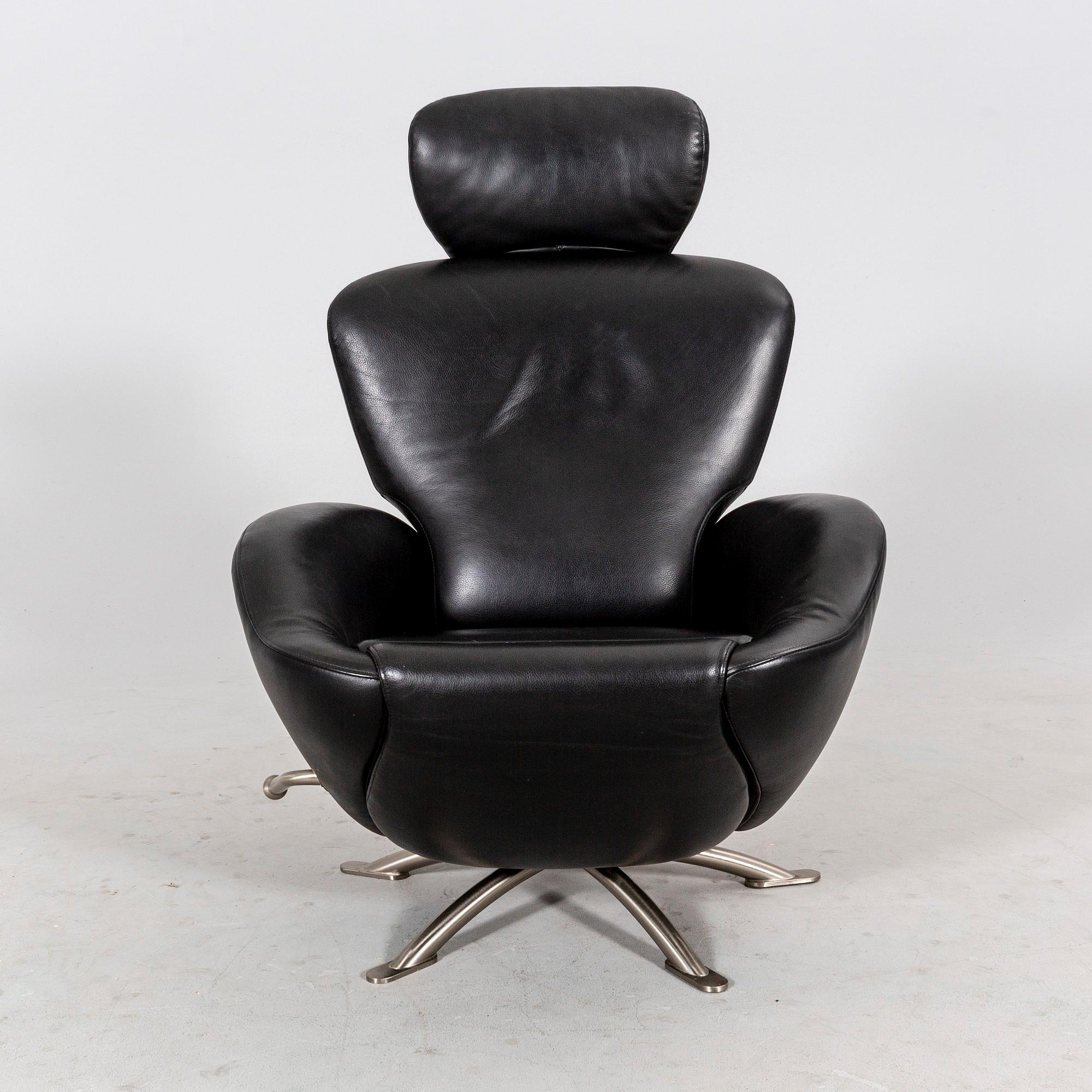 Toshiyuki Kita swivel armchair "Dodo K10" for Cassina 2000s.