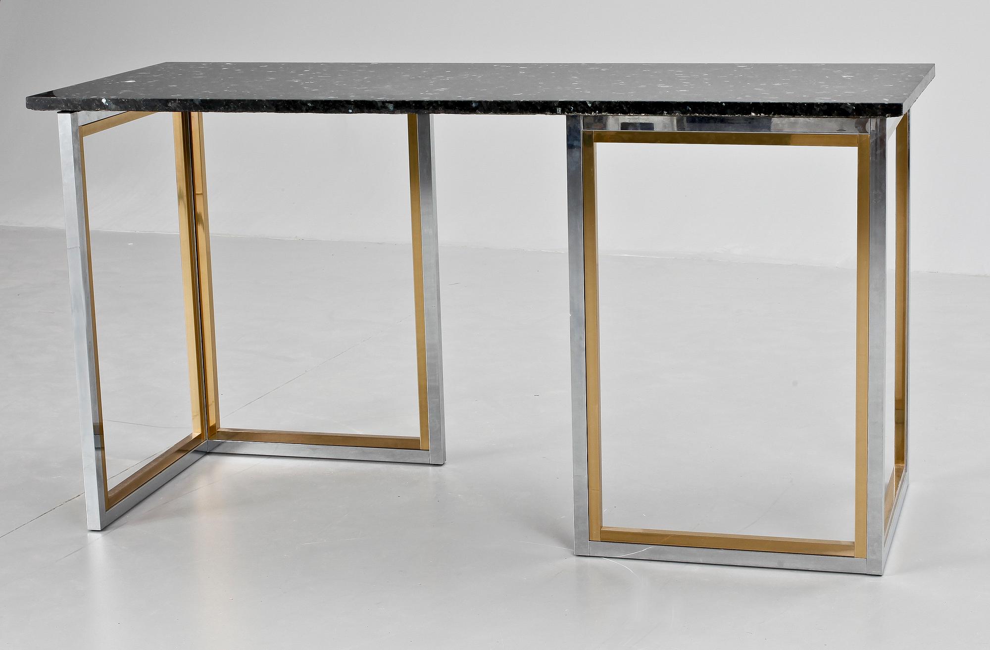 SIDEBOARD, Italien, 1900-talets andra hälft.