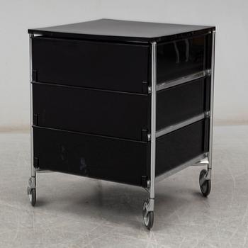 ANTONIO CITTERIO & OLIVER LÖW, a 'Mobil" container for Kartell.