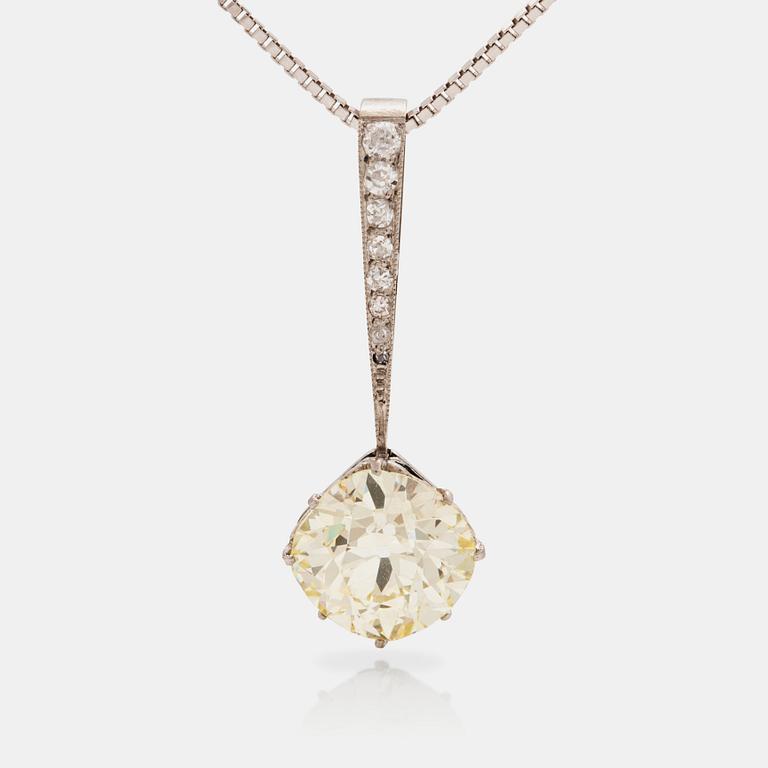 HÄNGE, Art Deco, med gammalslipad diamant ca 4.10 ct, samt kedja. Kvalitet ca L-M/VS.