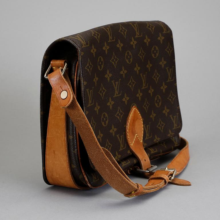 VÄSKA, "Cartouchiere", Louis Vuitton.