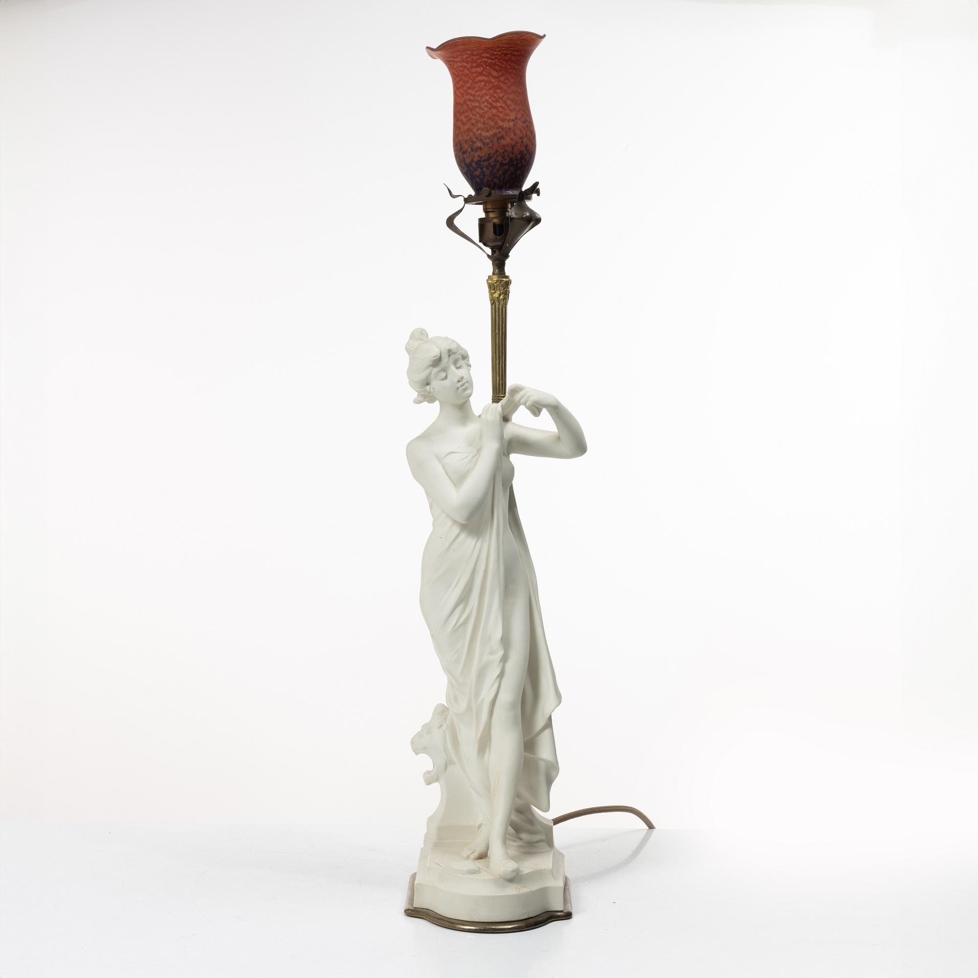Bordslampa, parian och mässing, 1916.