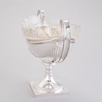 HEDELMÄMALJA, uushopeaa ja lasia, Suomen Kultaseppä oy, Turku 1900-luvun alkupuoli.