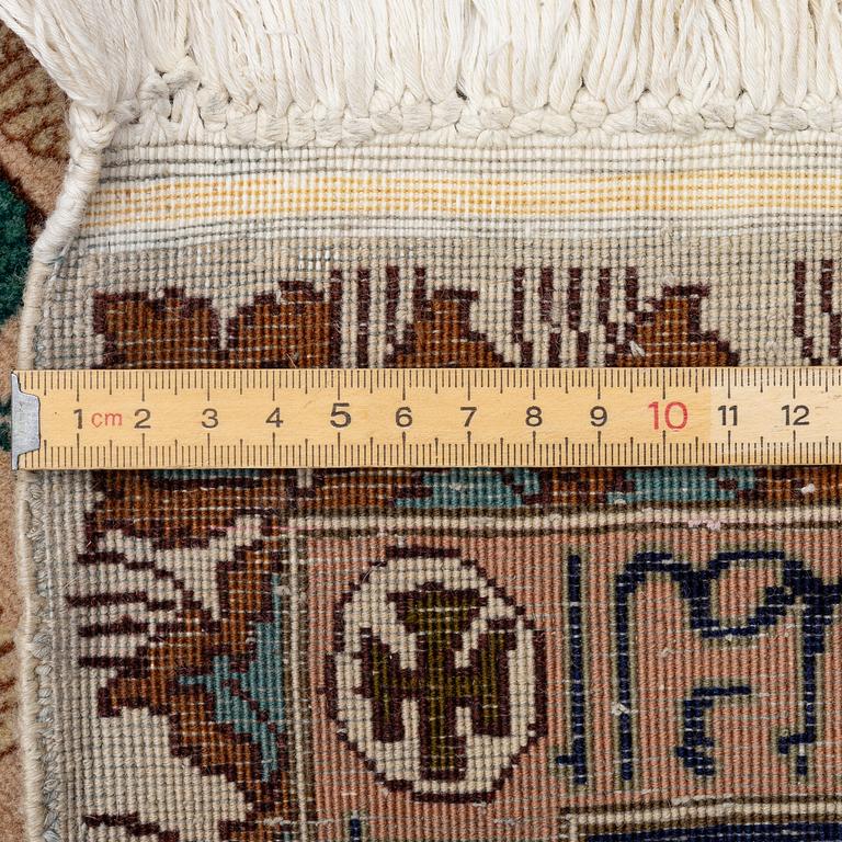 Matta, semiantik Täbris, "4 årstiderna", 284 x 173 cm.