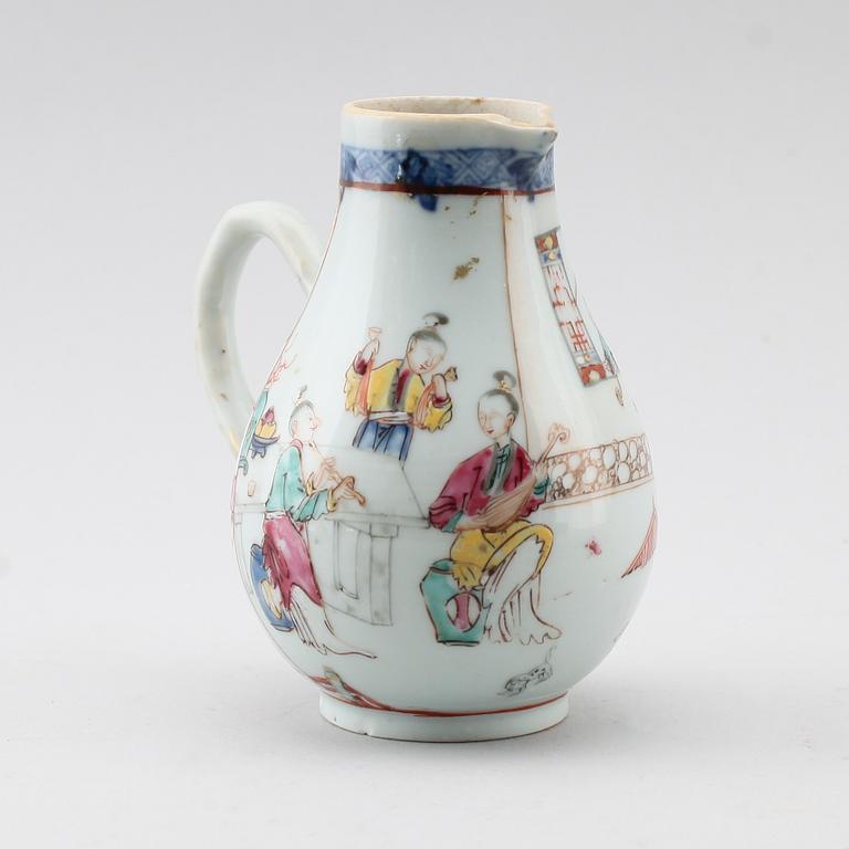 GRÄDDKANNA, porslin, Kina, Qianlong 1736-1795.