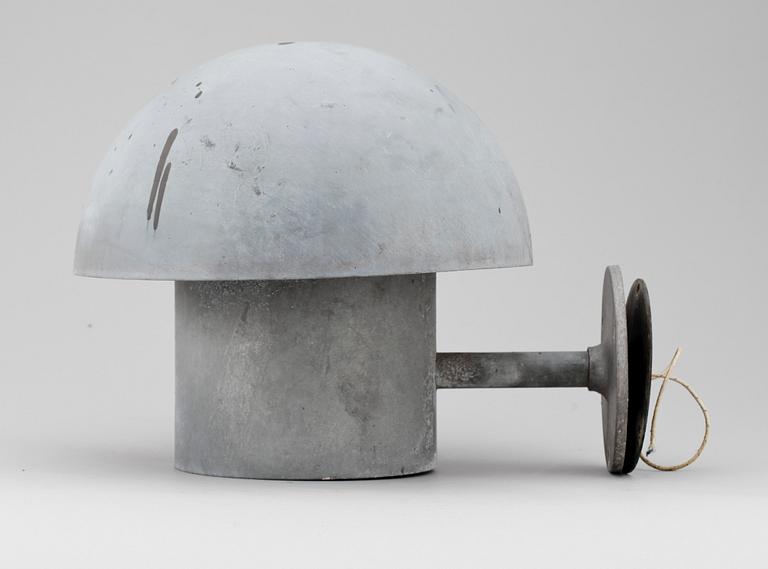 LOUIS POULSEN, ett par, ytterbelysning för vägg, 1900-talets andra hälft.