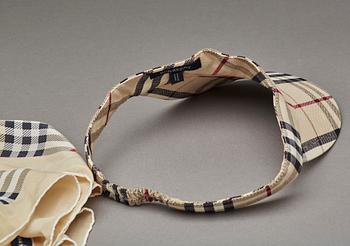 SCARF SAMT SOLSKÄRM, Burberry.