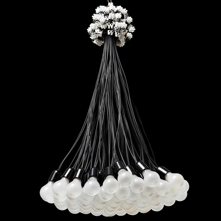 A Rody Graumans '85 lamps' chandelier, Droog Design, Holland.