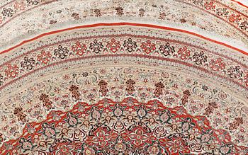 A carpet, Oriental silk, Diameter, 256 cm.