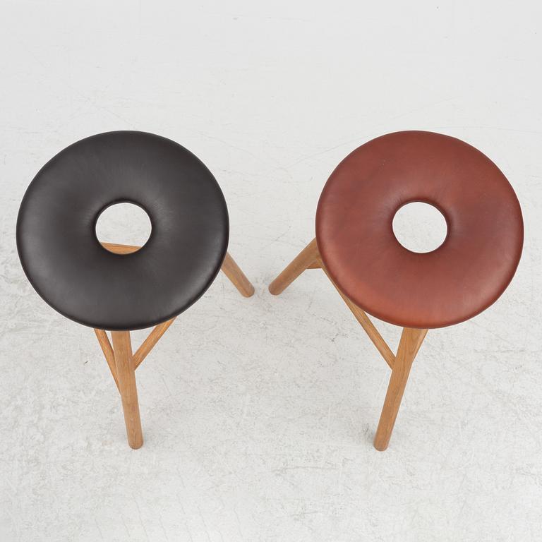 Mats Theselius, barpallar, ett par, samt barbord.