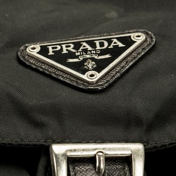 VÄSKA, Prada.