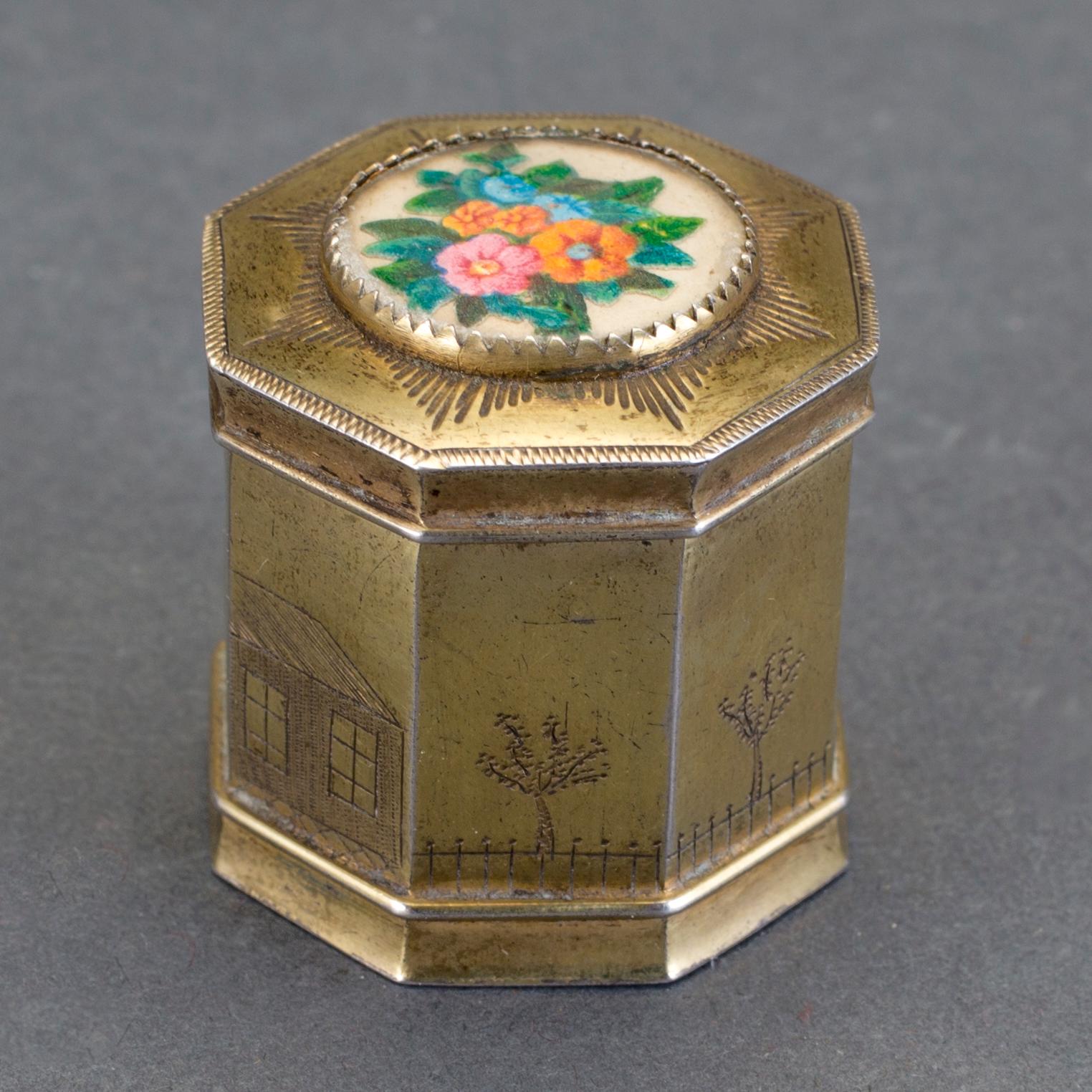 SVAMPDOSA, silver, Adrian Lilja, Karlskrona, 1873. Total vikt 23 g.