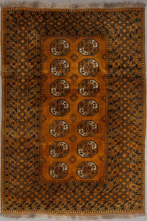 MATTA, old, s.k guldafghan, ca 285 X 201 cm.