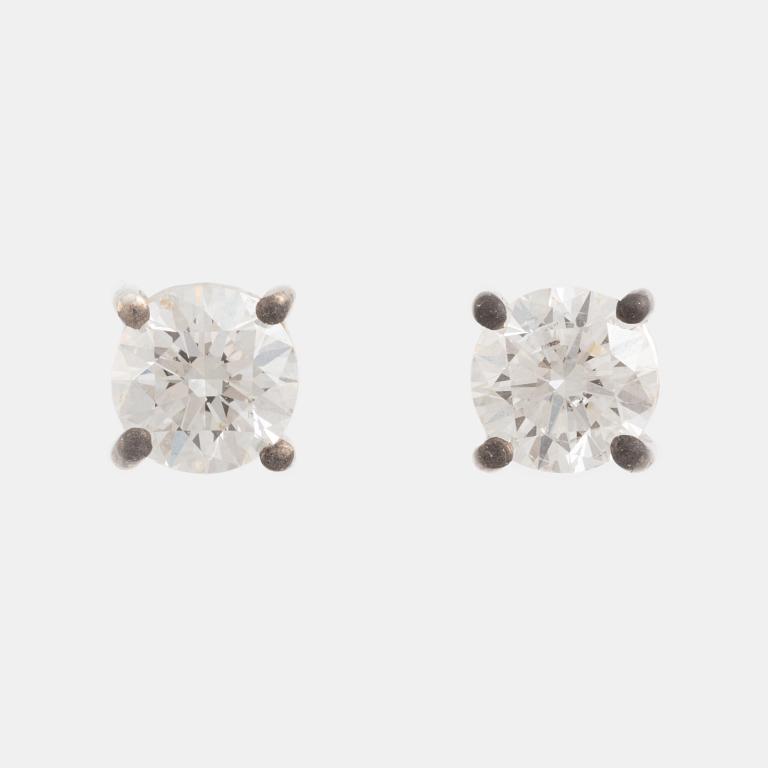 Brilliant cut diamond stud earrings, with IGI report.