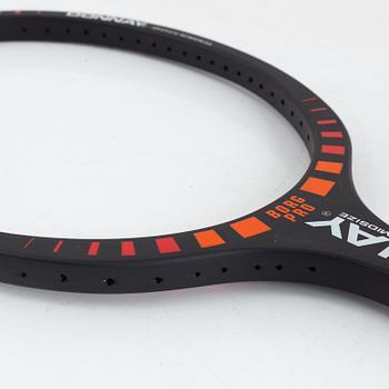 Tennisracket. Signerad Björn Borg. Speciellt framtaget midsized Borg Pro test racket, Graphite-förstärkt.