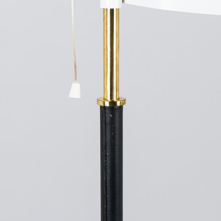 Alvar Aalto, An 'A 810' floor lamp, Valaisinpaja, 1980s.