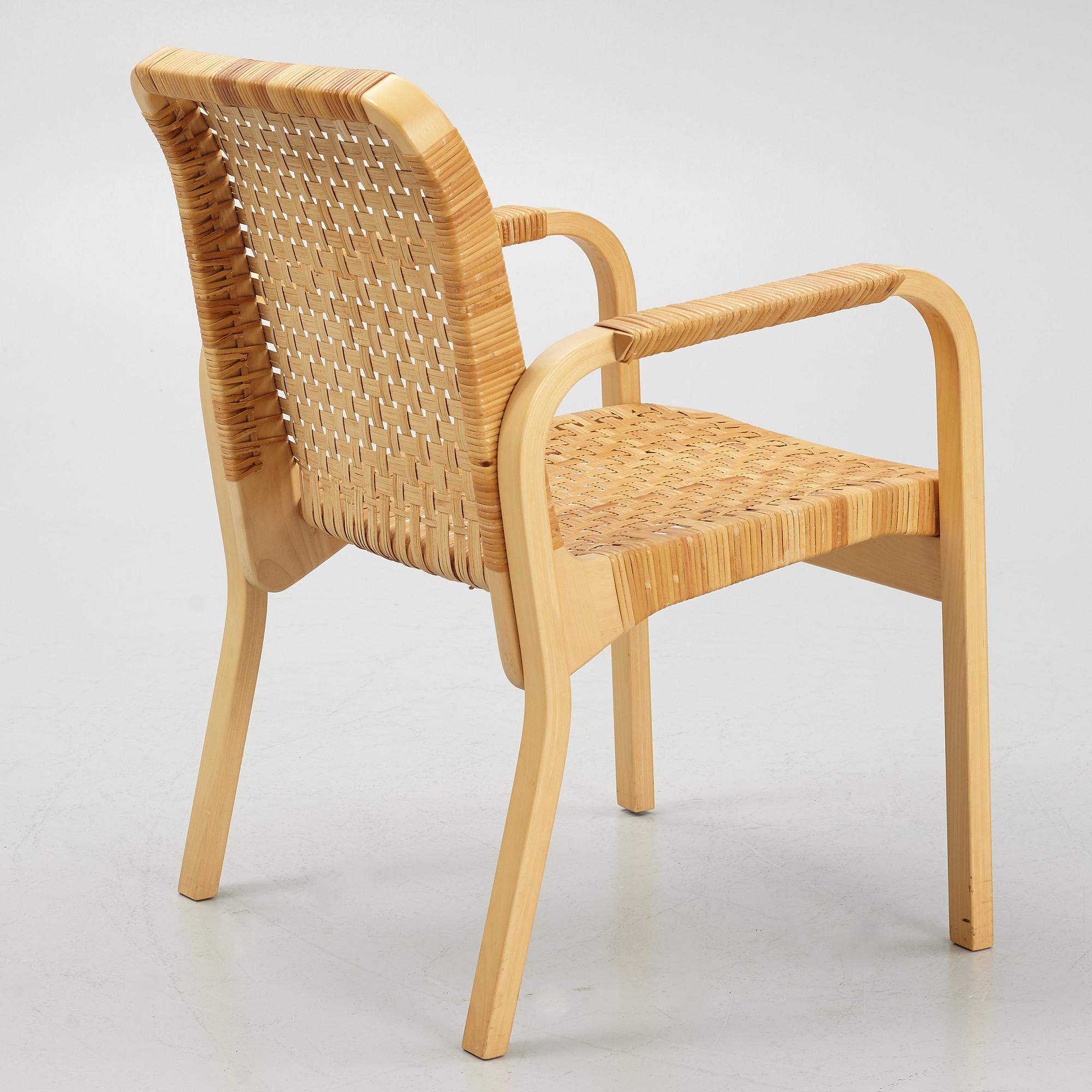 Alvar Aalto, a model 45 armchair, Artek, late 20the century.