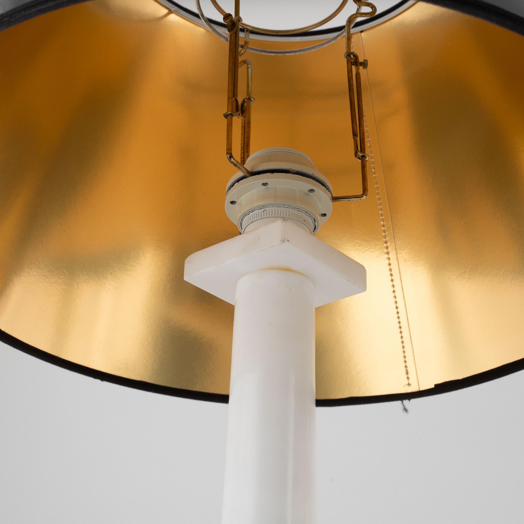 A pair of alabaster table lamps, second half of the 20th century.