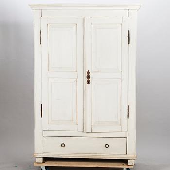 A 19th Century WARDROPE.