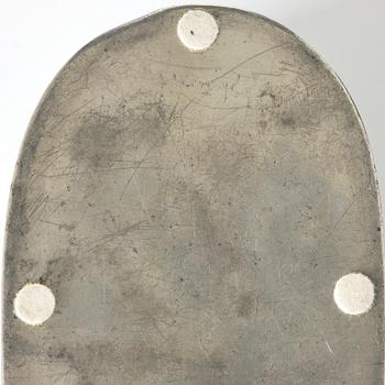 Nils Fougstedt, a Swedish Grace lidded box, Stockholm, 1923.