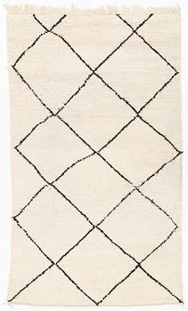 A carpet, Morocco, Beni Ourain, ca 275 x 159 cm.