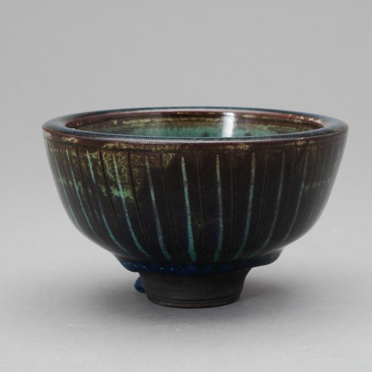 SKÅL, stengods, "Farstagods", Wilhelm Kåge, Gustavsberg studio. Signerad.