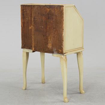 A SECRETAIRE, late 18th / early 19th century.