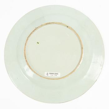 Tallrik, vapenporslin, Qingdynastin, 1700-tal.