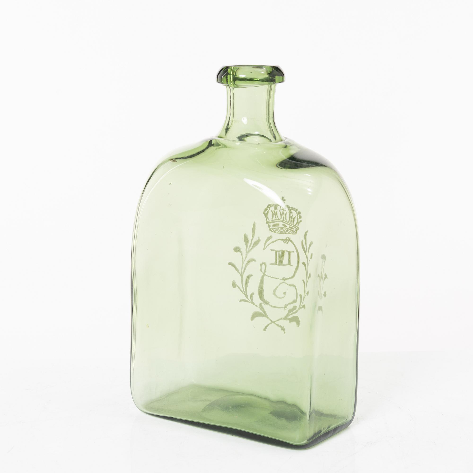 Six glass items, 18th-19th Century.