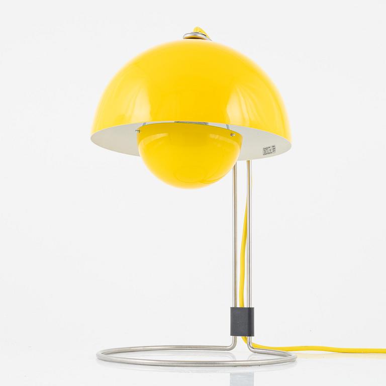 Verner Panton, a "Flower pot" table lamp for Unique Interieur, Denmark, 1900/2000s.