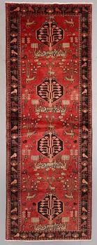 MATTA, Hamadan, galleri, ca 295 x 107 cm.