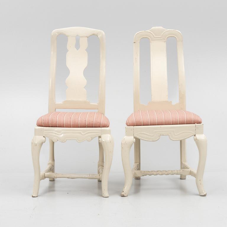 Chairs, a pair, similar, late Baroque, first half of the 18th century.