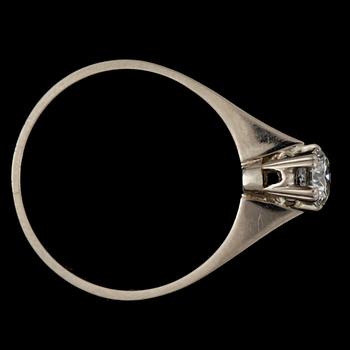RING, 18k vitguld, briljantslipad diamant 0.50 ct, enl inskription, 1988. Total vikt ca 3 g.