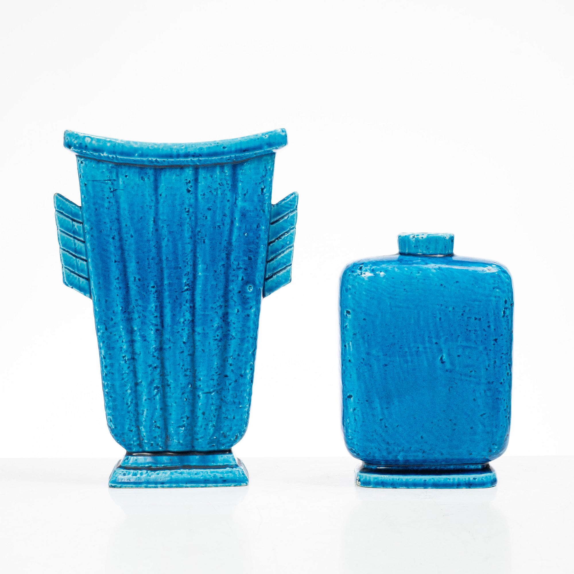 Gunnar Nylund, a set of five chamotte stoneware vases, Rörstrand 1930s-40s.