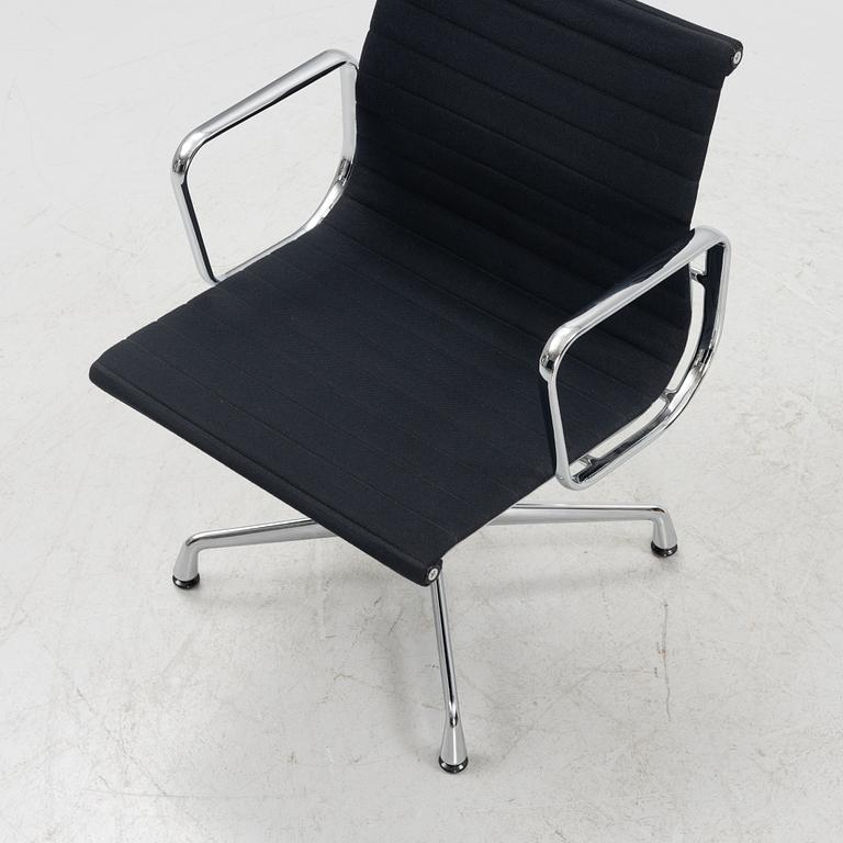 Charles & Ray Eames, a model 'EA 107' office chair from Vitra.