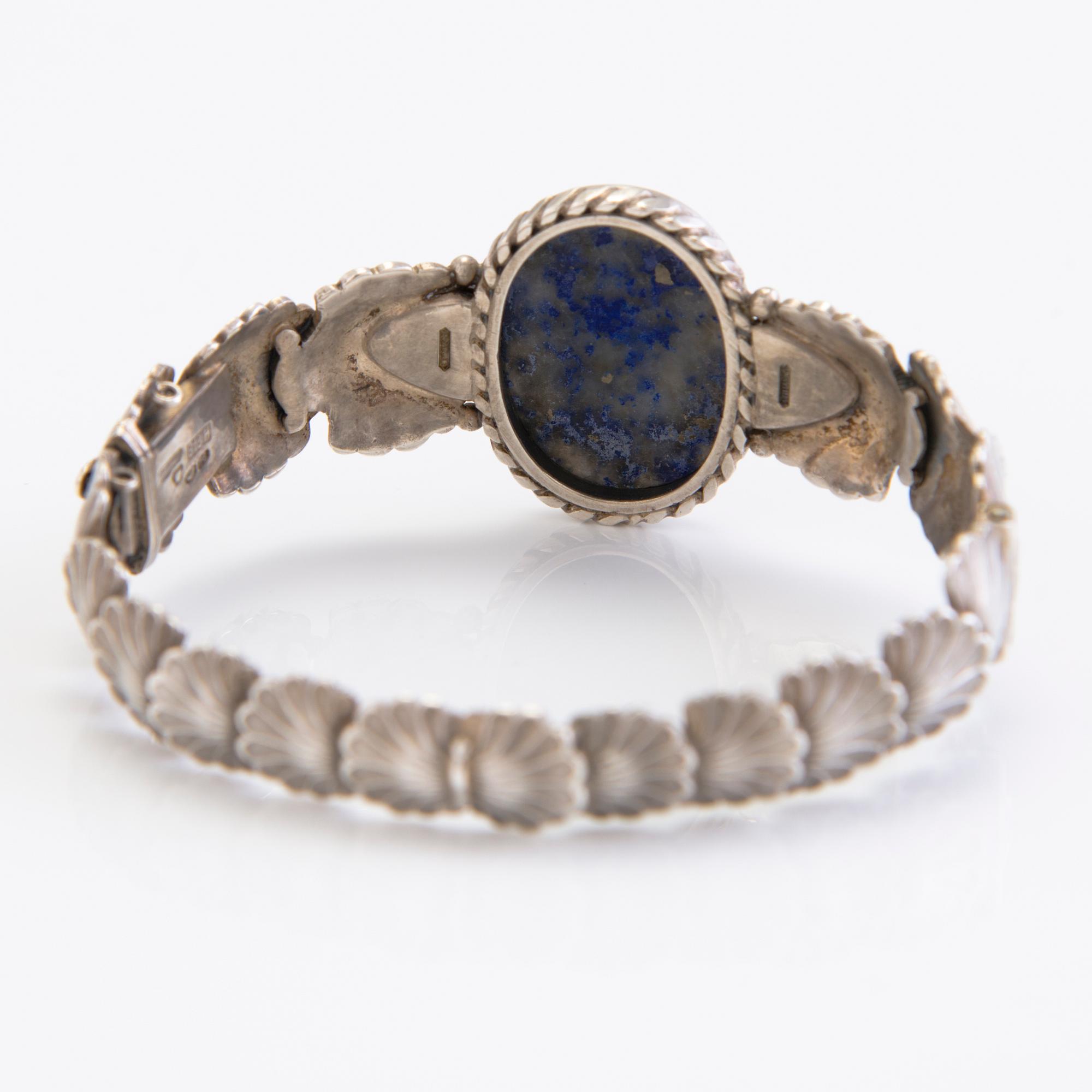 ARMRING, silver, lapis lazuli. Tillander, Helsingfors, 1938.