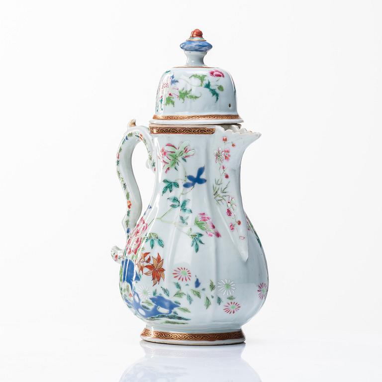 A famille rose coffee pot with cover, Qing dynasty, Qianlong (1736-95).