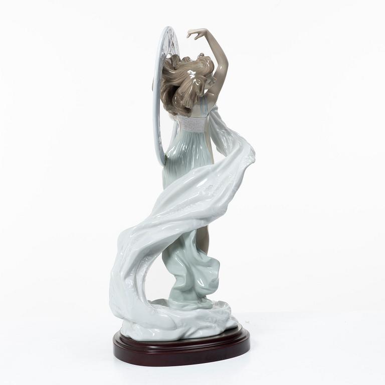 Regino Torrijos, figurine, "Dance", Lladró, Spain.