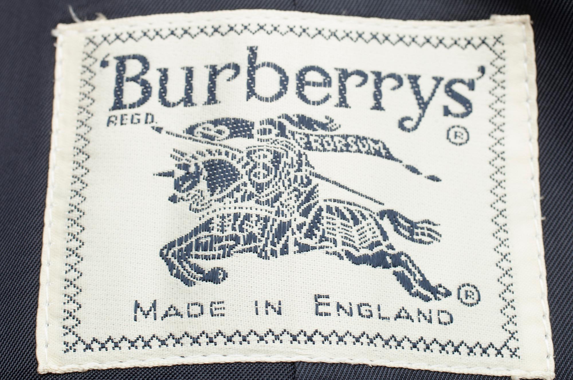 ULSTER, Burberrys.