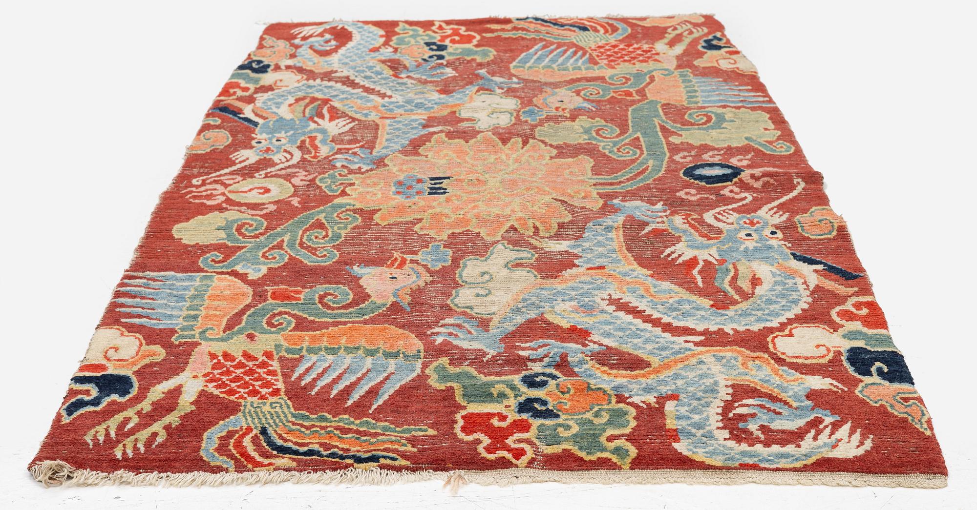 Matta, antik Tibet, omkring 1900, ca 168x84 cm.