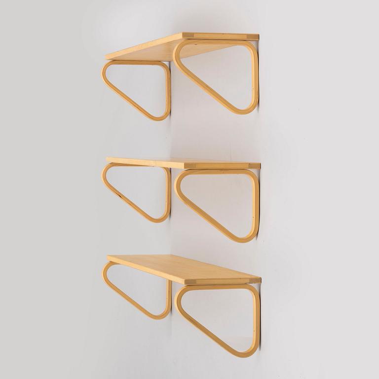 ALVAR AALTO, vägghyllor, 3 st, modell 112B Artek, 1900-talets slut.